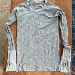 Lululemon Gray Long Sleeve Shirt